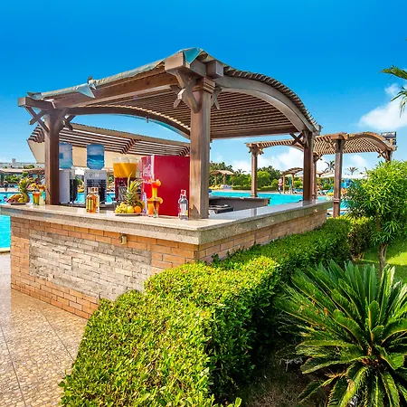 Hawaii Caesar Palace Aqua Park - Families And Couples Only-3